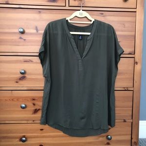 Dark green cap sleeve top, women’s sz. XL
